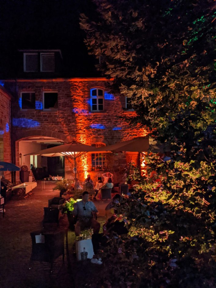 Summer Feeling - Cocktailstunde unter der Linde